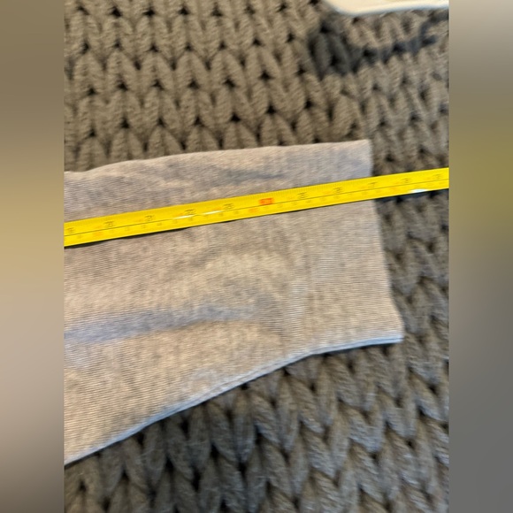 Calvin Klein Light Gray Knit Cardigan Faux Leather Front Pockets Plus Size 2X - Picture 11 of 11